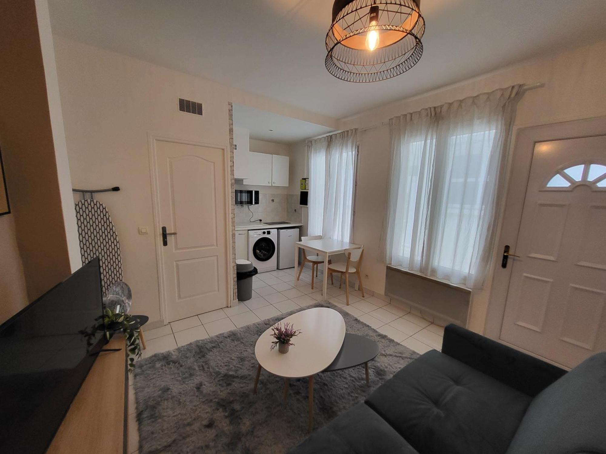 Appartement Spacieux 28M2 Avec Chambre Separee Исси-ле-Мулино Экстерьер фото